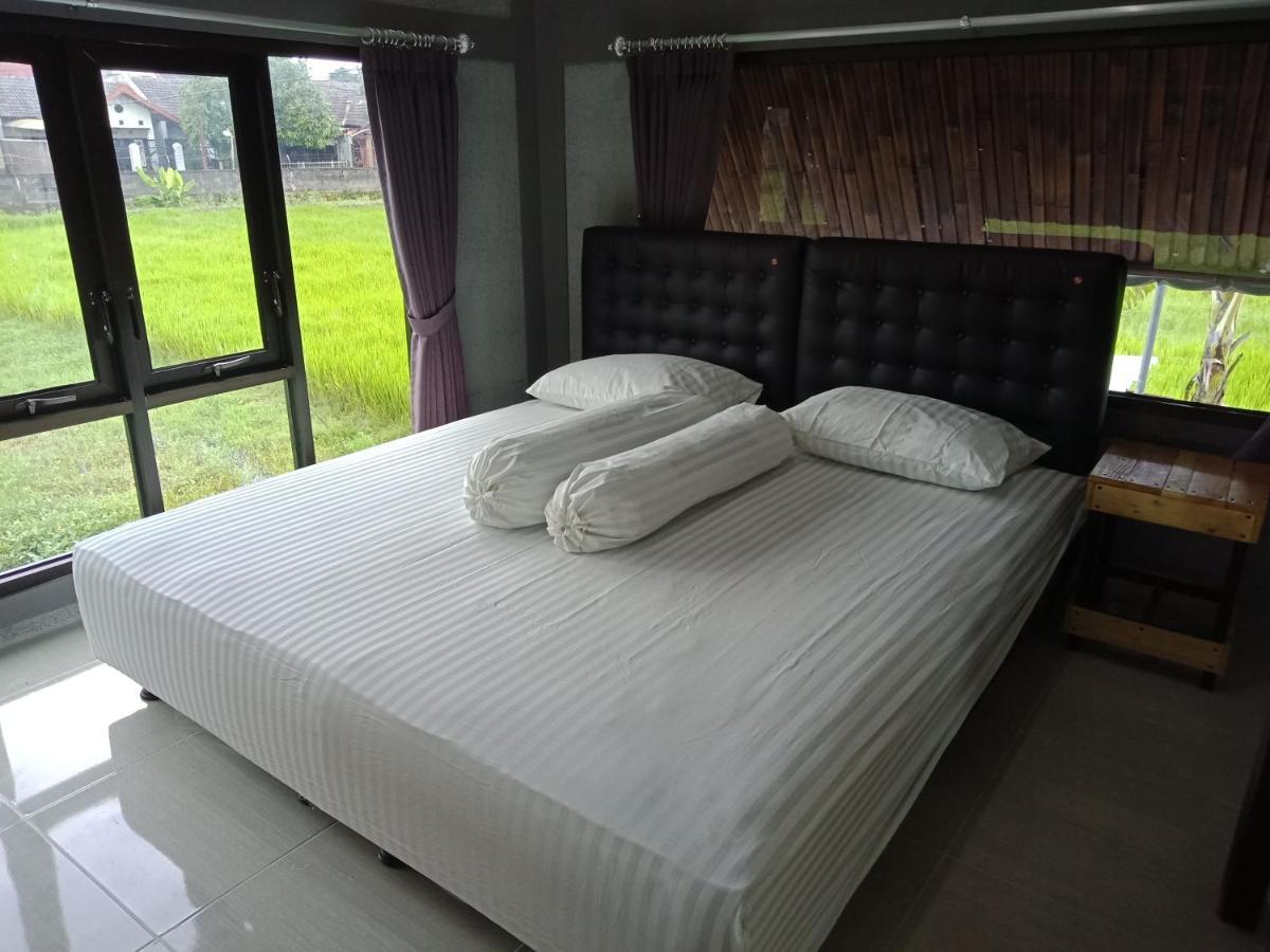 Joglopari Guesthouse Room 2 Bukan Untuk Pasangan Non Pasutri Tjepit Exteriér fotografie